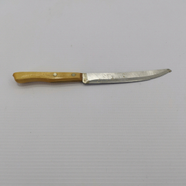 Нож кухонный с деревянной ручкой
